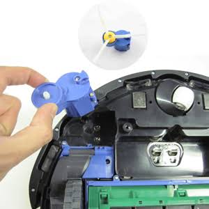 Replace Roomba side brush module 