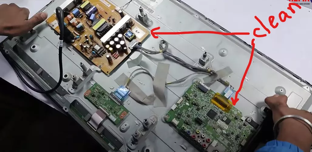 clean the tcl tv's internal components