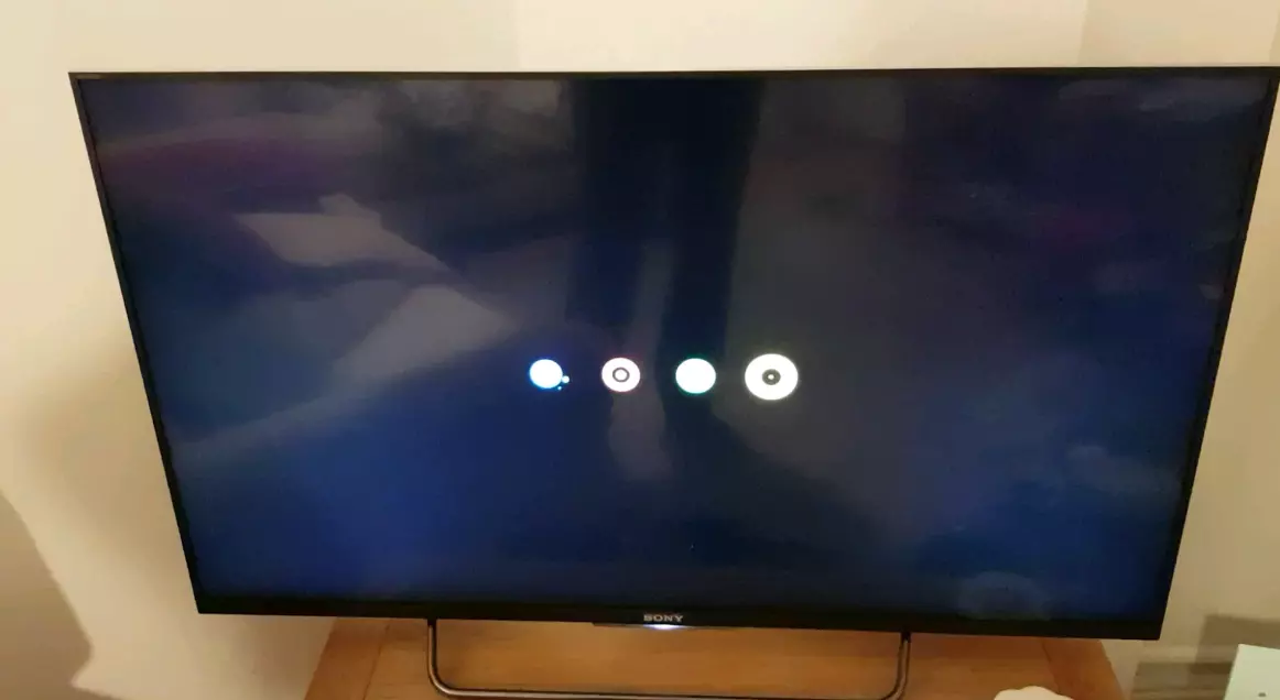 tv shutt down randomly